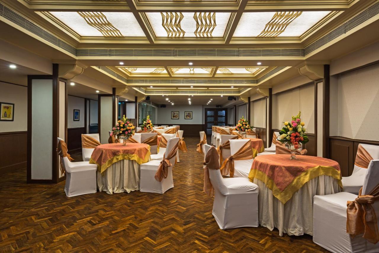 Hotel Crystal Palace Meerut Eksteriør bilde