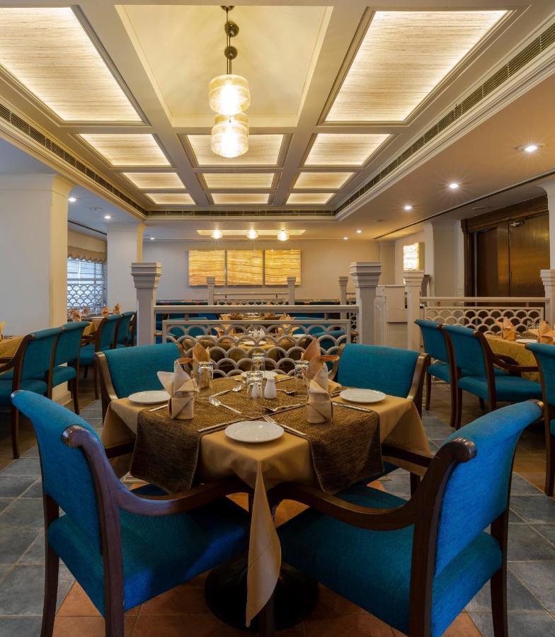 Hotel Crystal Palace Meerut Eksteriør bilde