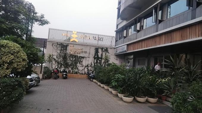 Hotel Crystal Palace Meerut Eksteriør bilde